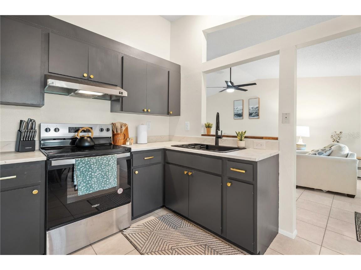 655 Hand Avenue Sarasota FL 34232 A4664516 image14