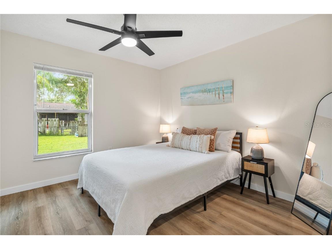 655 Hand Avenue Sarasota FL 34232 A4664516 image16