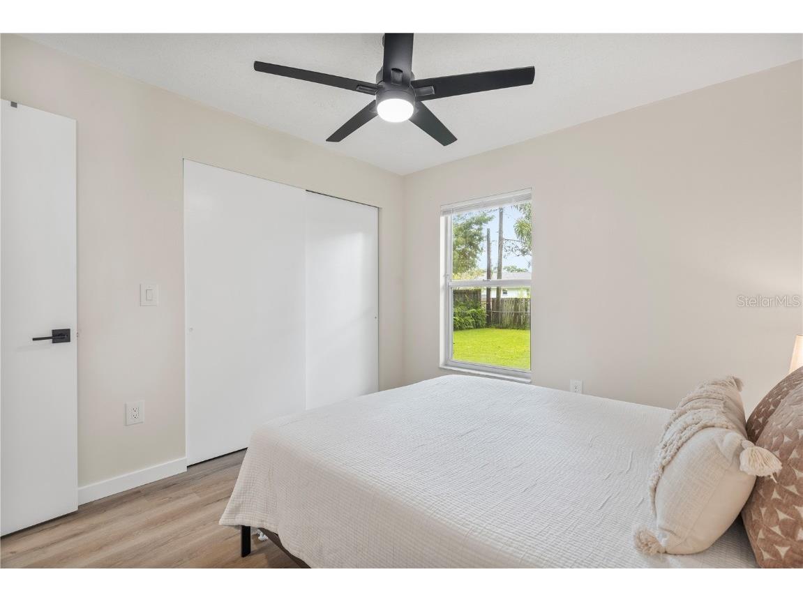 655 Hand Avenue Sarasota FL 34232 A4664516 image18