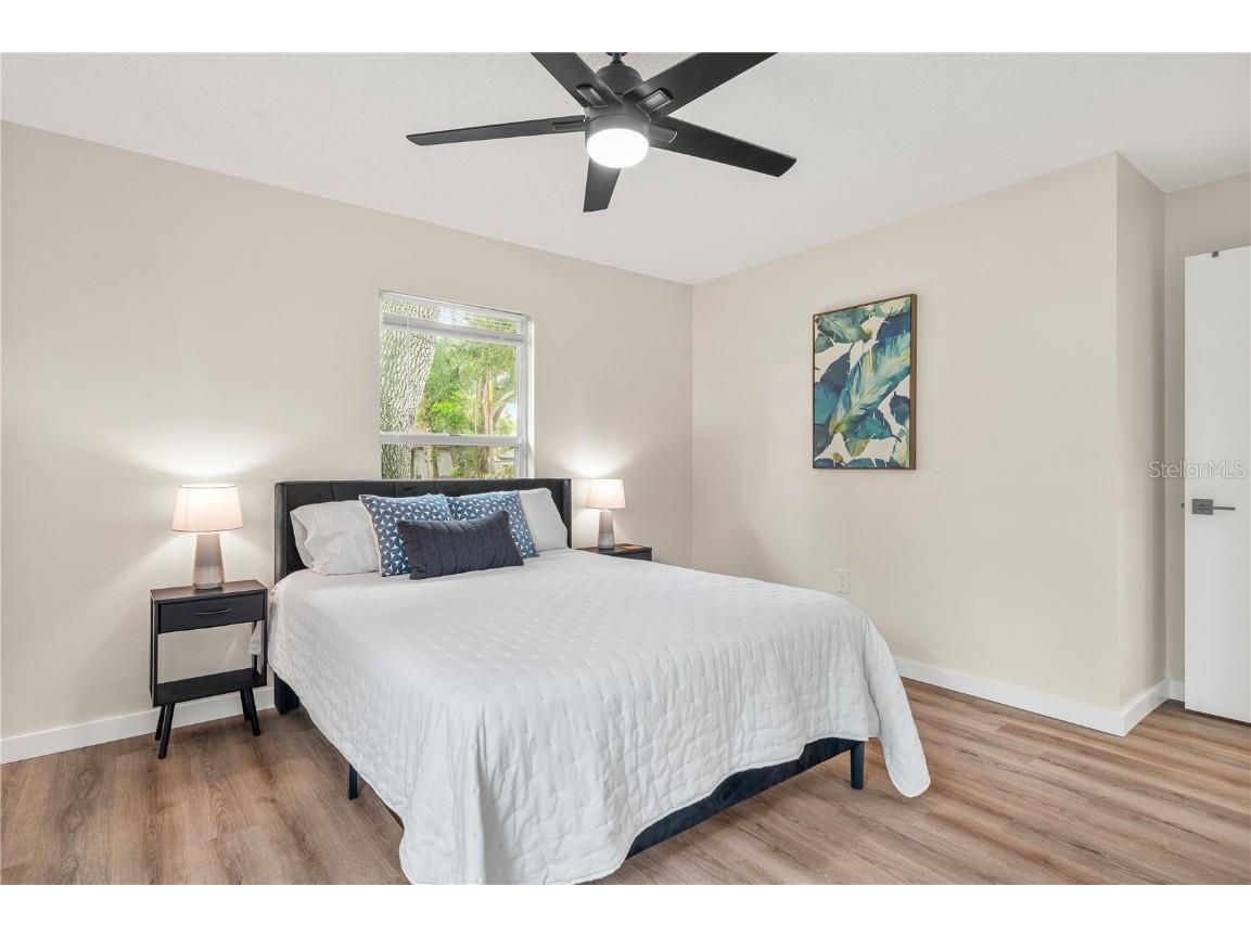 655 Hand Avenue Sarasota FL 34232 A4664516 image20