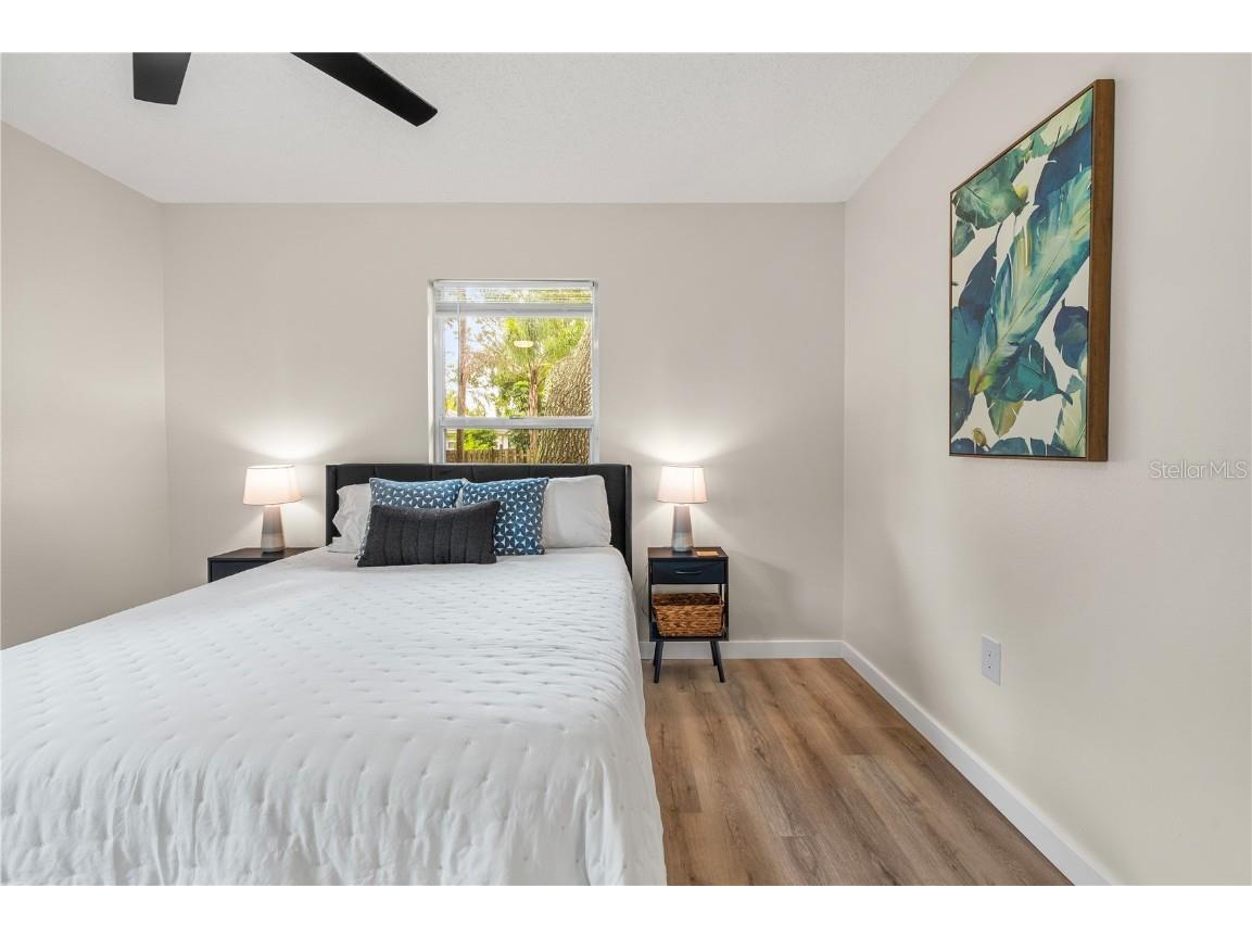 655 Hand Avenue Sarasota FL 34232 A4664516 image21