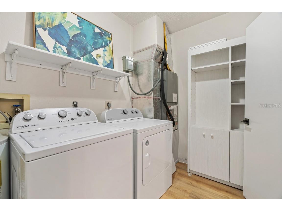 655 Hand Avenue Sarasota FL 34232 A4664516 image26