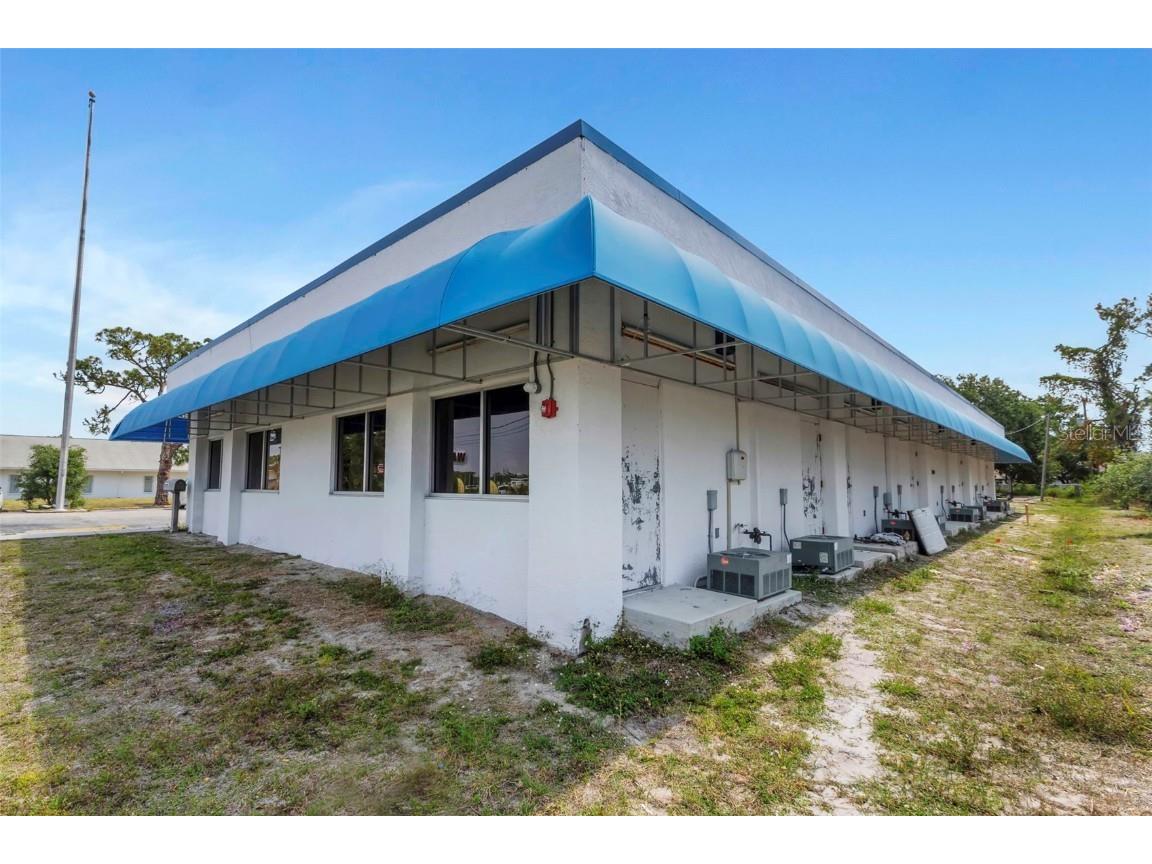 655 N Indiana Avenue Englewood FL 34223 TB8359240 image4
