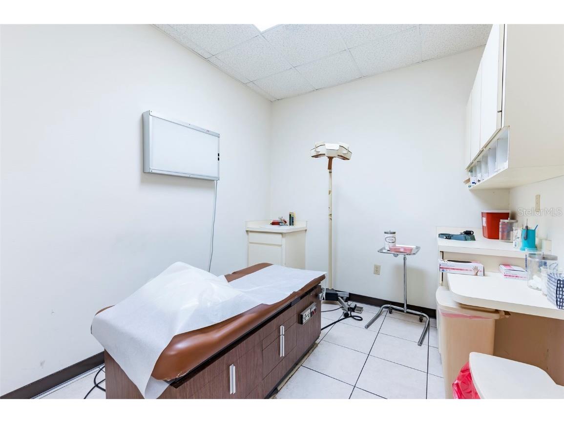 655 N Indiana Avenue Englewood FL 34223 TB8359240 image40