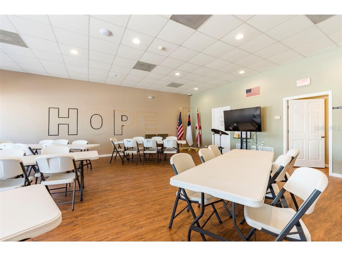 655 N Indiana Avenue Englewood FL 34223 TB8359240 image49