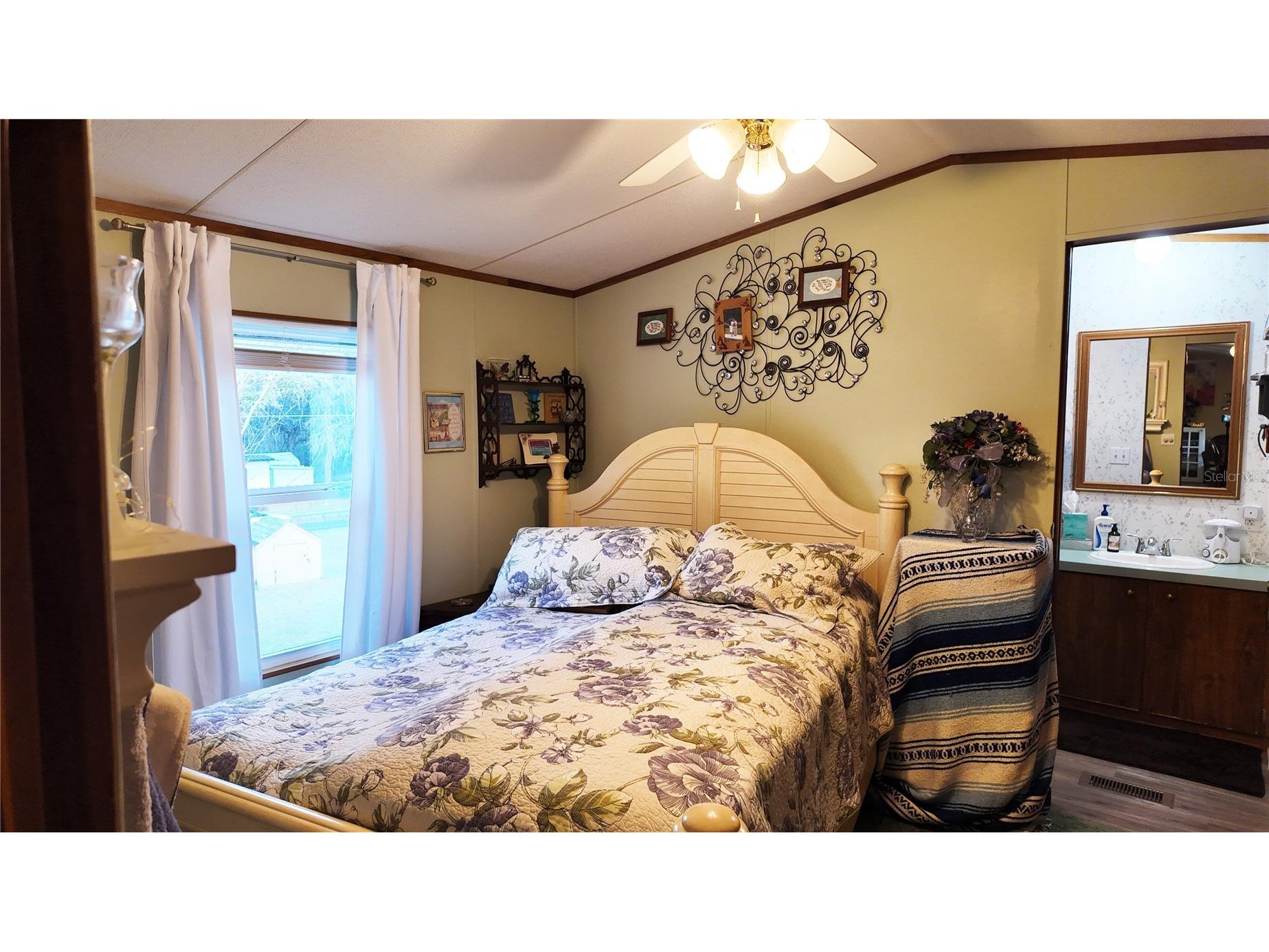 655 SE 162nd Terrace Silver Springs FL 34488 OM720696 image12