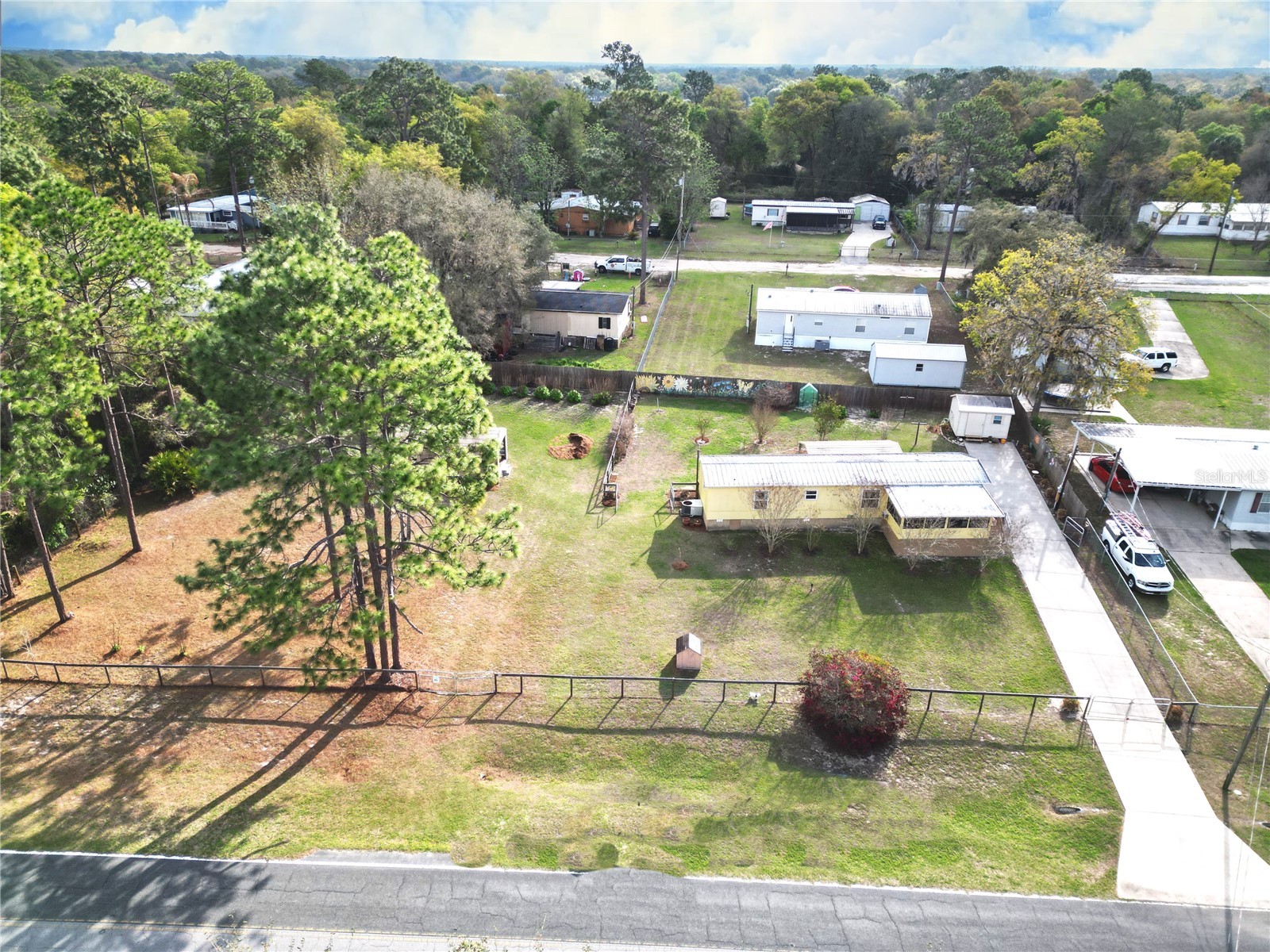 655 SE 162nd Terrace Silver Springs FL 34488 OM720696 image2