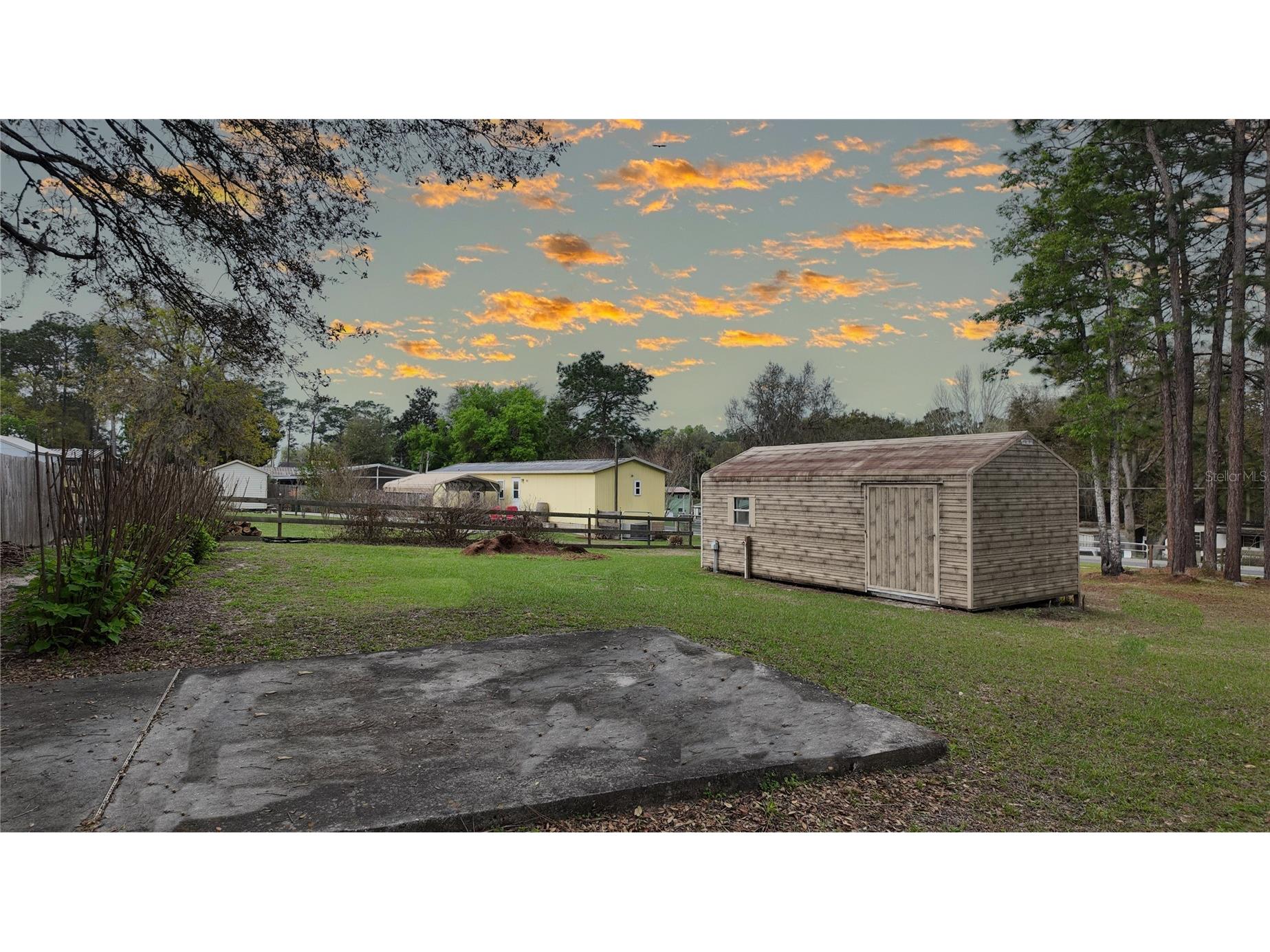 655 SE 162nd Terrace Silver Springs FL 34488 OM720696 image31