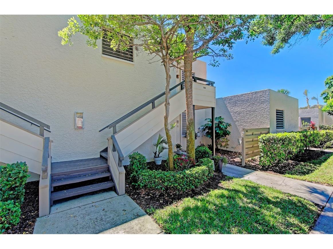 655 Woodlawn Drive #655 Bradenton FL 34210 A4572812 image1