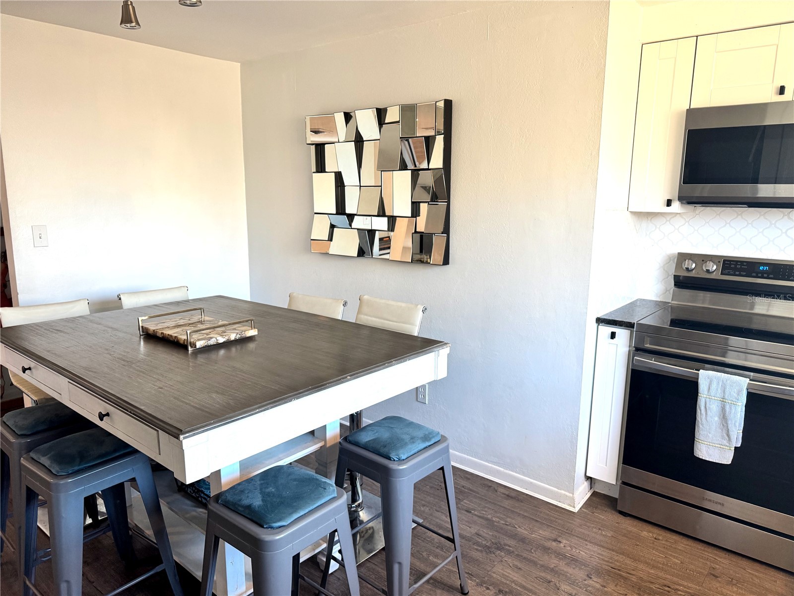 6550 3rd Avenue S Saint Petersburg FL 33707 TB8488997 image10