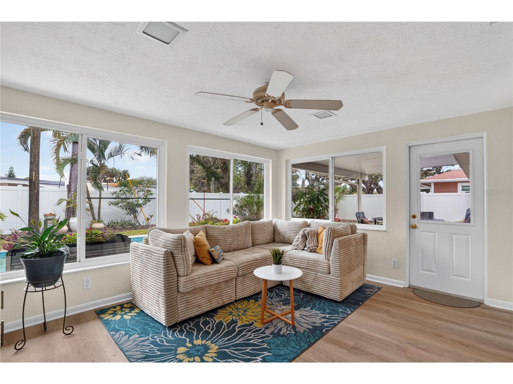 6550 Renaldo Way S Saint Petersburg FL 33707 TB8526200 image30