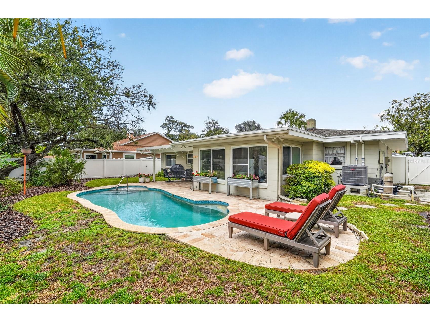 6550 Renaldo Way S Saint Petersburg FL 33707 TB8526200 image34