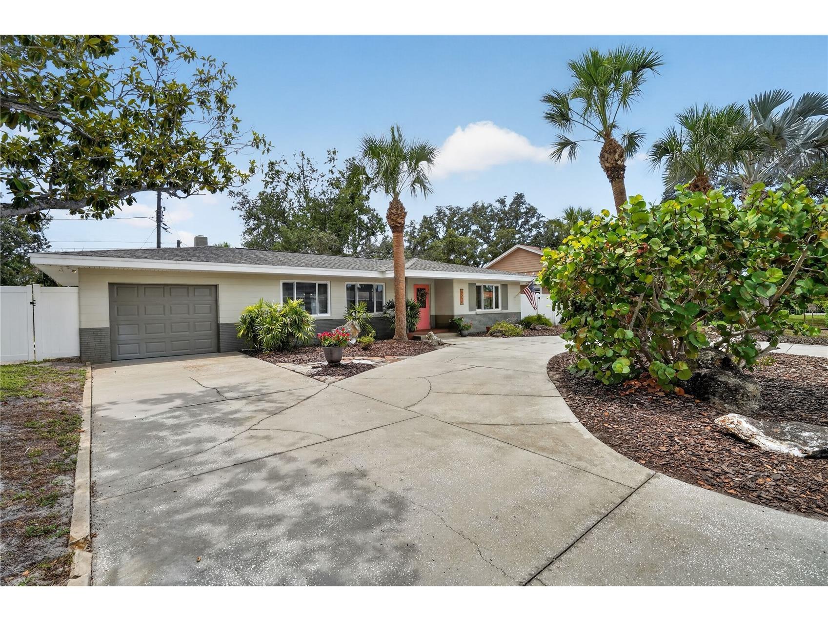 6550 Renaldo Way S Saint Petersburg FL 33707 TB8526200 image40