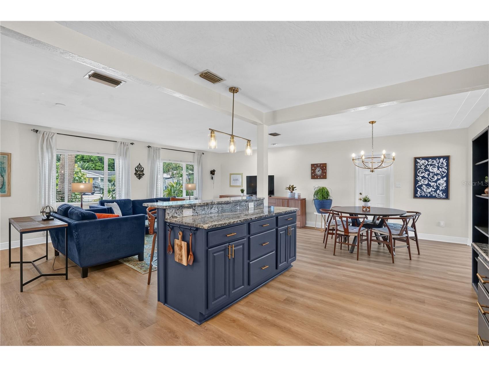 6550 Renaldo Way S Saint Petersburg FL 33707 TB8526200 image6