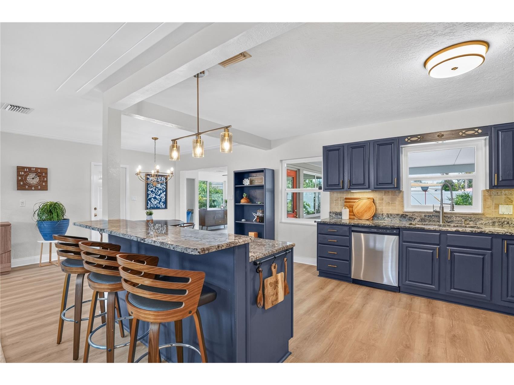 6550 Renaldo Way S Saint Petersburg FL 33707 TB8526200 image9