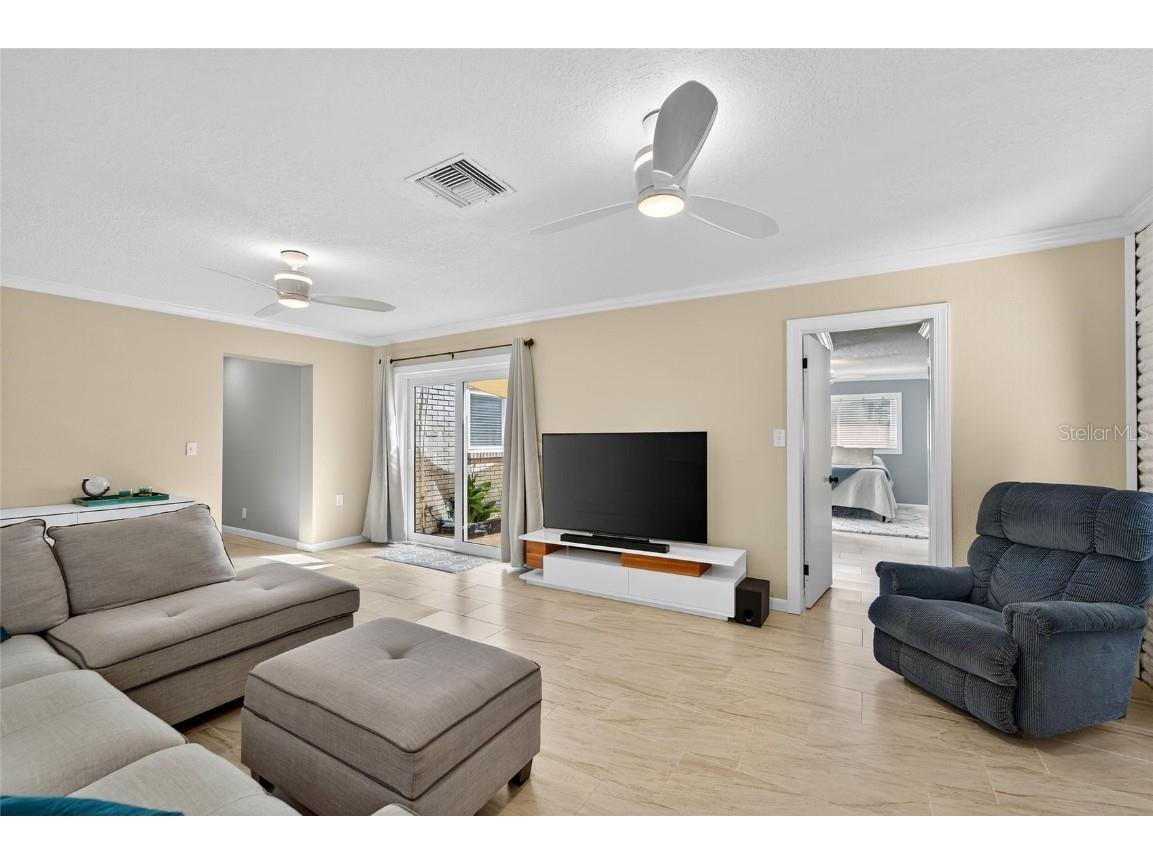 6550 S West Shore Circle Tampa FL 33616 TB8430082 image32