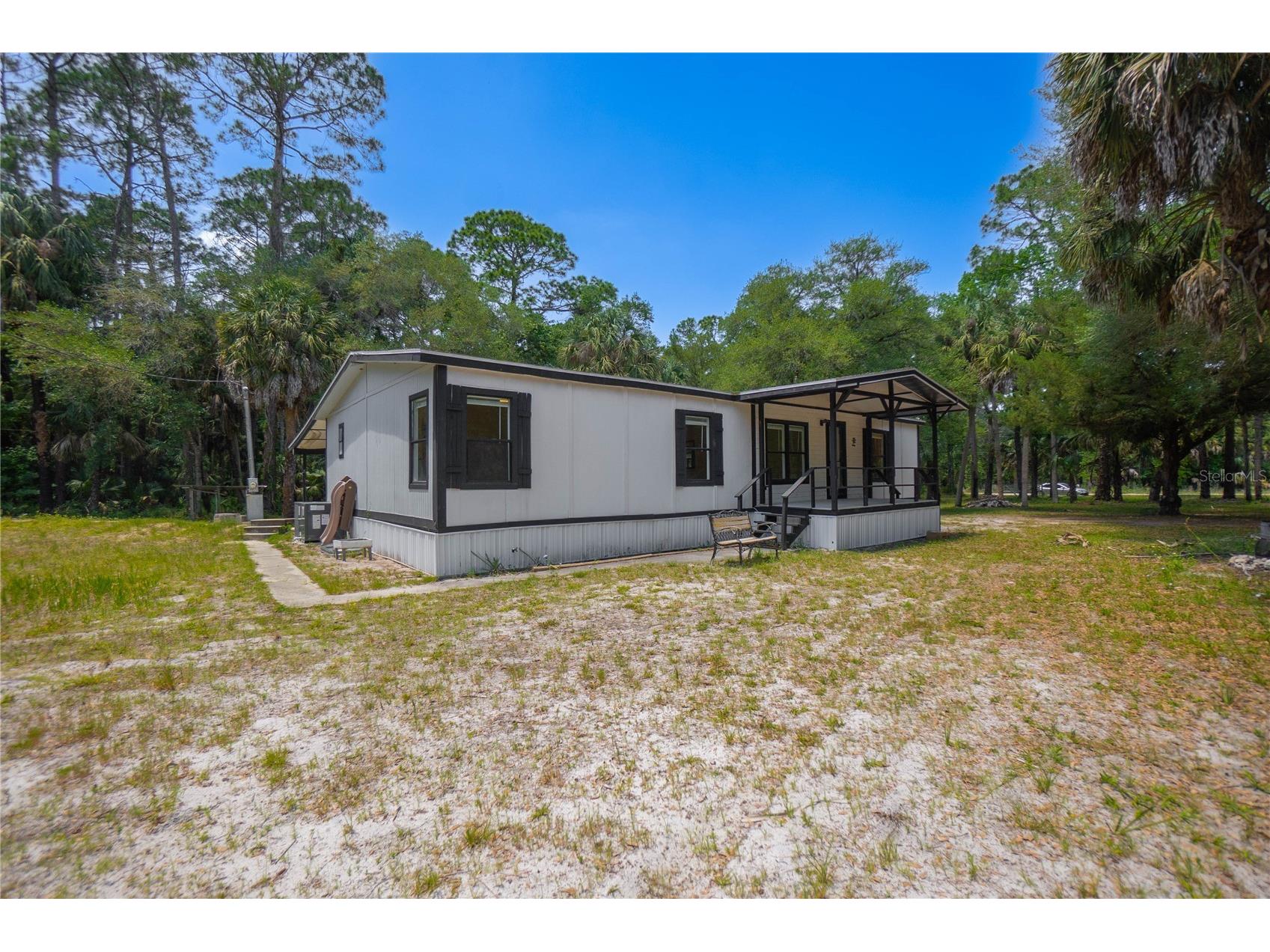 6550 SE Debra Avenue Inglis FL 34449 W7885509 image3