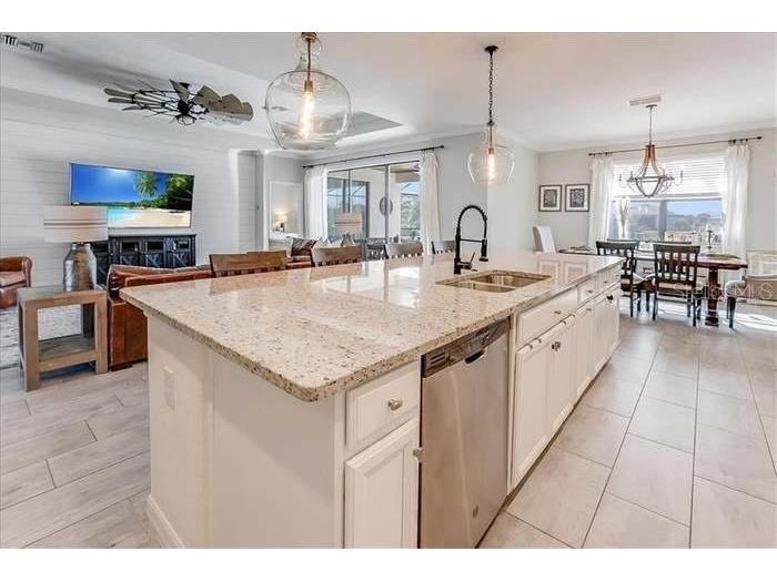 6551 Rosehill Farm Run Lakewood Ranch FL 34211 A4695413 image8