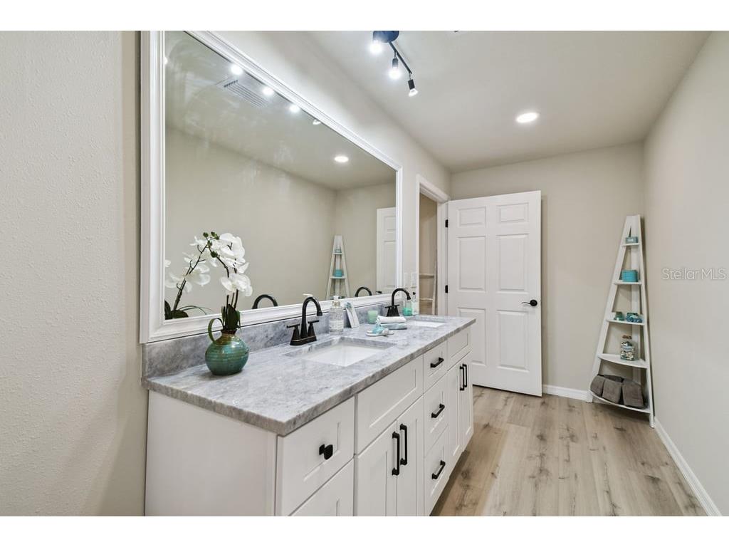 6551 S West Shore Circle Tampa FL 33616 TB8516713 image32