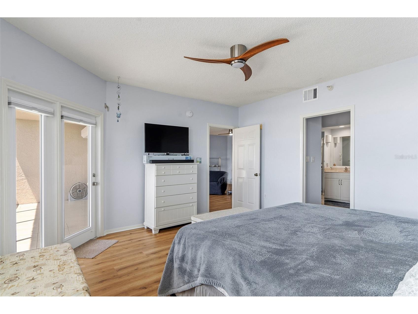 6551 Shoreline Drive #6402 Saint Petersburg FL 33708 TB8505359 image17