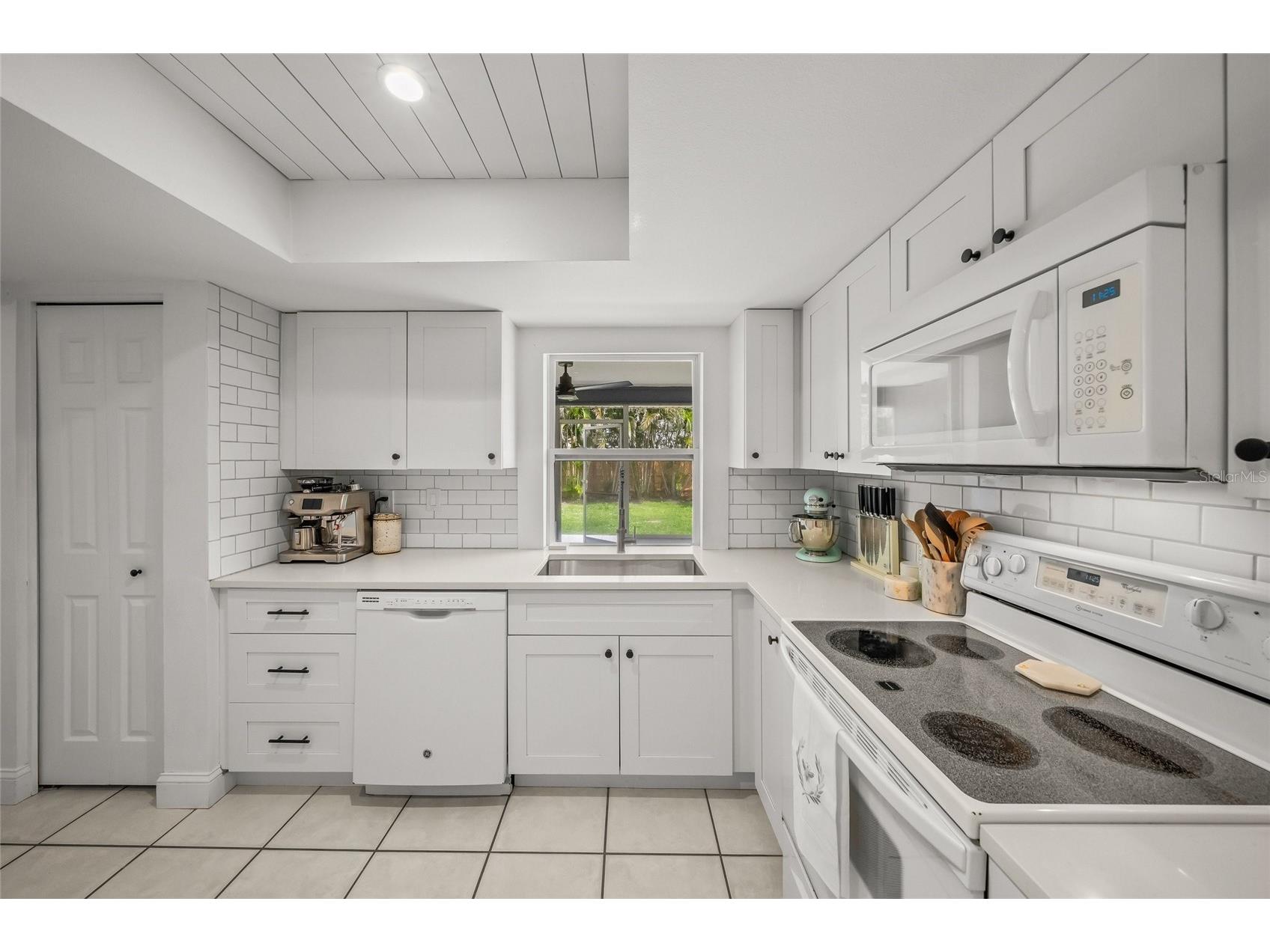6553 Samoa Drive Sarasota FL 34241 A4699981 image11