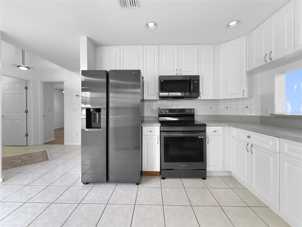 6554 Gentle Ben Circle Wesley Chapel FL 33544 OM710964 image19