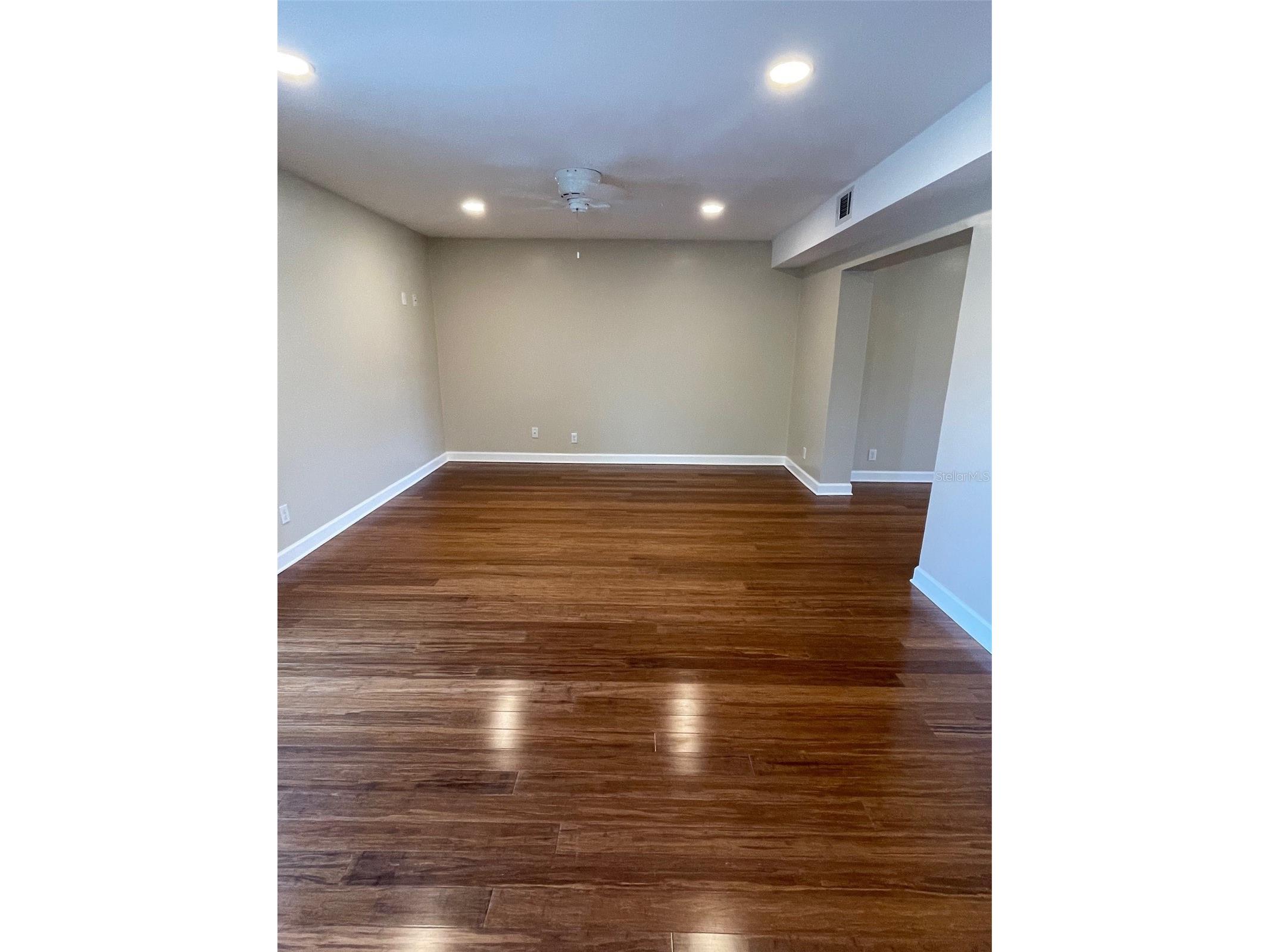 6556 27th Street N Saint Petersburg FL 33702 TB8481947 image12
