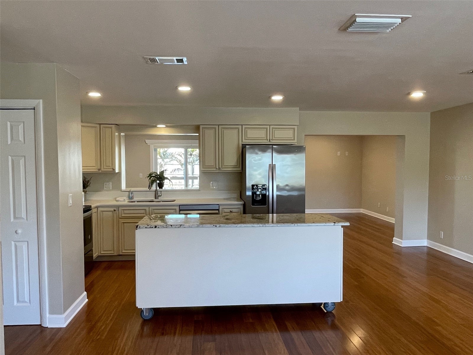 6556 27th Street N Saint Petersburg FL 33702 TB8481947 image5