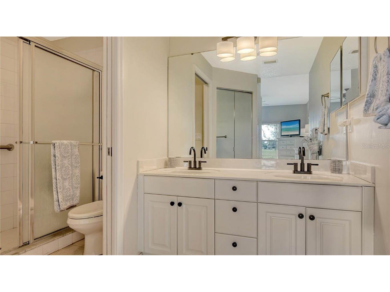 6556 Fairway Gardens Dr Bradenton FL 34203 A4637170 image16