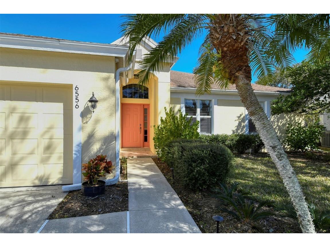 6556 Meandering Way Lakewood Ranch FL 34202 A4524052 image1