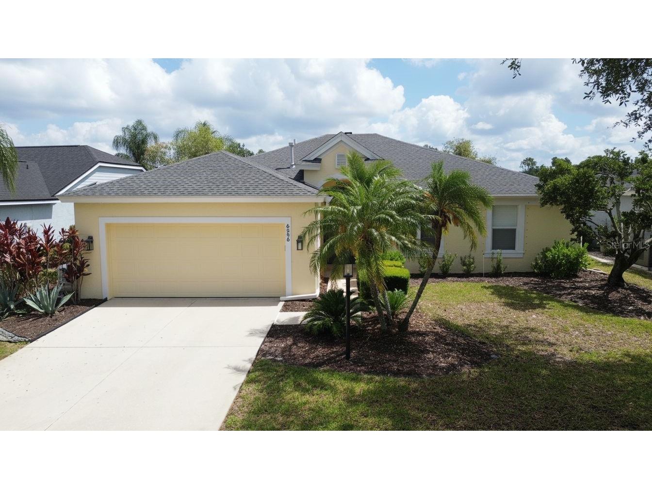 6556 Meandering Way Lakewood Ranch FL 34202 A4692309 image1
