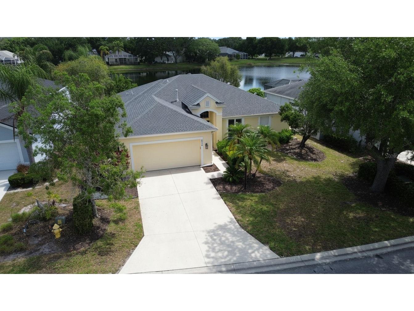 6556 Meandering Way Lakewood Ranch FL 34202 A4692309 image4