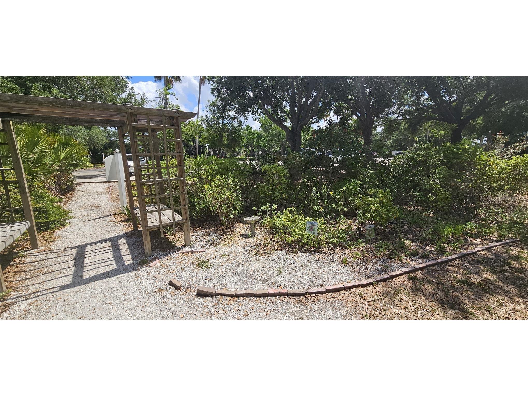 6556 Meandering Way Lakewood Ranch FL 34202 A4692309 image48