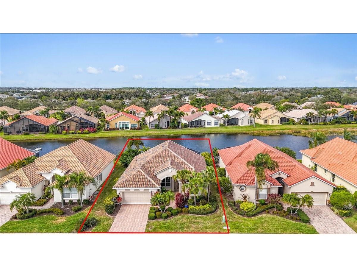 6558 41st Court E Sarasota FL 34243 A4684051 image2