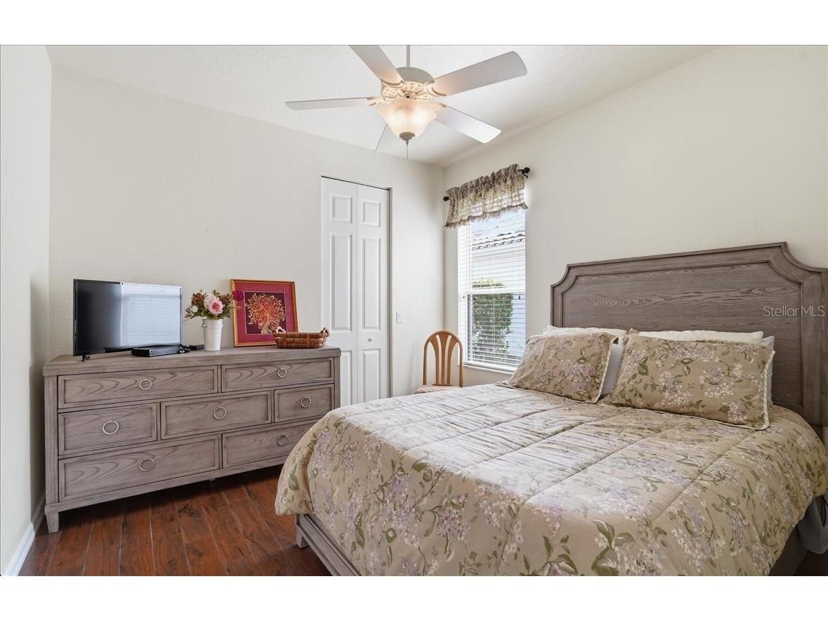 6558 41st Court E Sarasota FL 34243 A4684051 image32