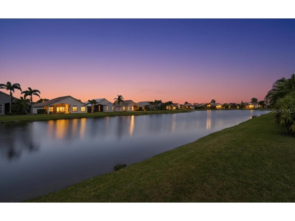 6558 41st Court E Sarasota FL 34243 A4684051 image4