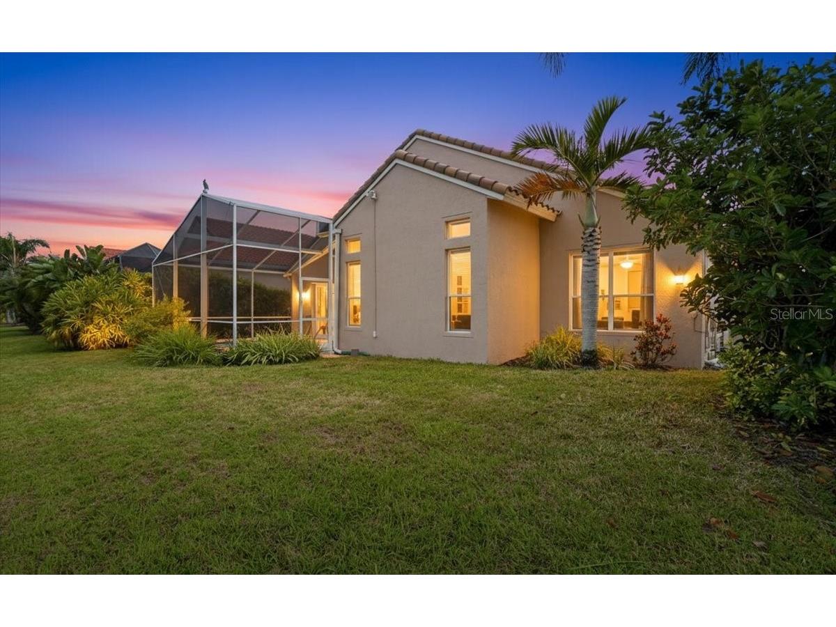 6558 41st Court E Sarasota FL 34243 A4684051 image41