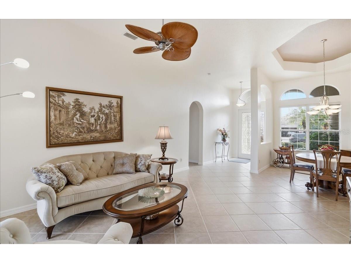 6558 41st Court E Sarasota FL 34243 A4684051 image9
