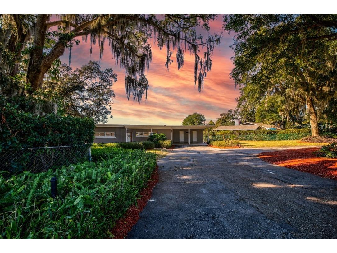 656 E 6th Avenue Windermere FL 34786 - LAKE BESSIE O5907857 image1