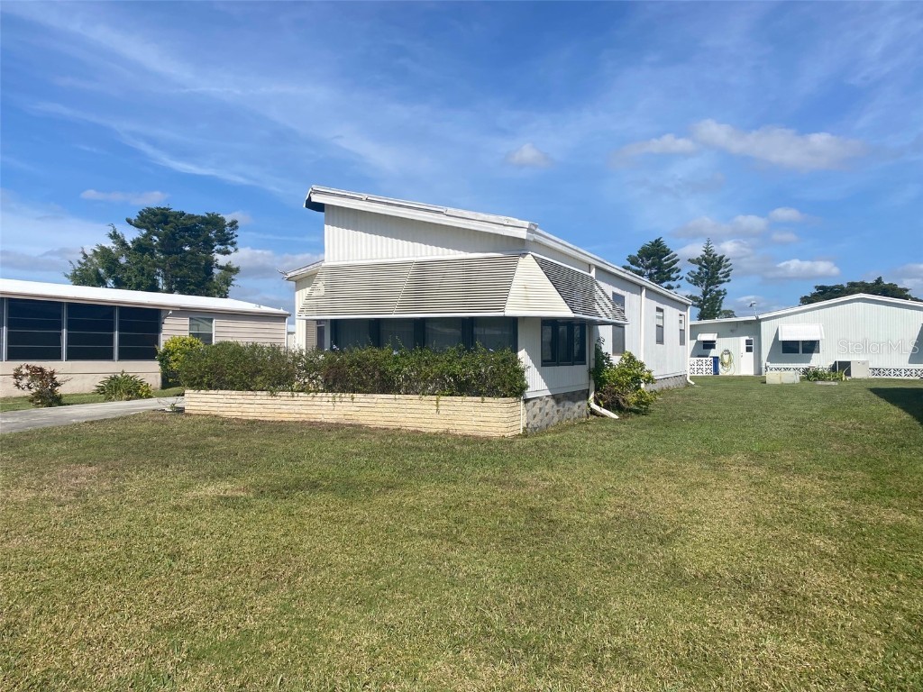 656 La Sala North Port FL 34287 J970941 image1