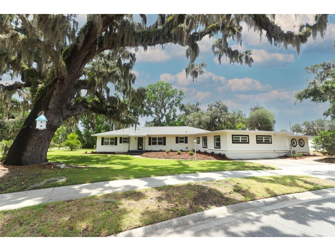 656 Lake Charm Drive Oviedo FL 32765 O6308272 image1