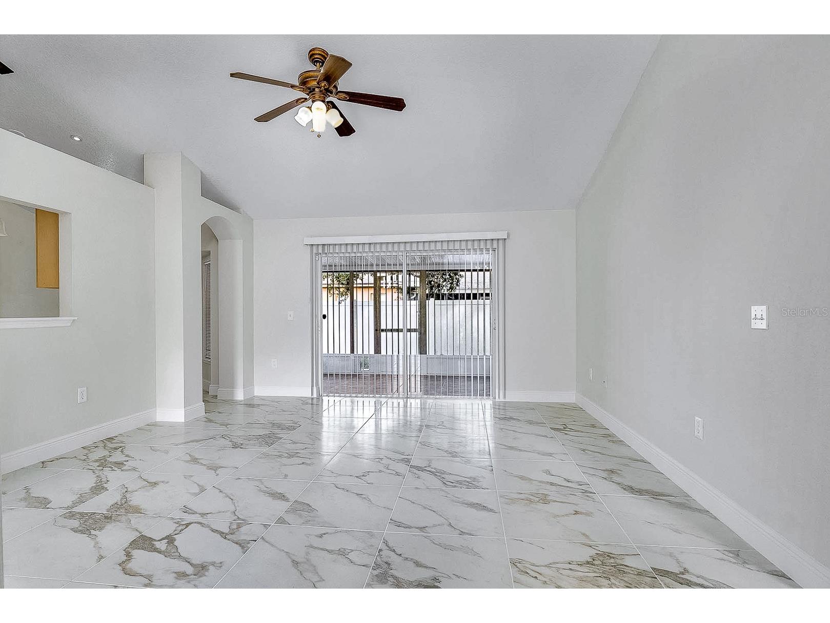 656 Linnet Court Kissimmee FL 34759 S5133325 image3