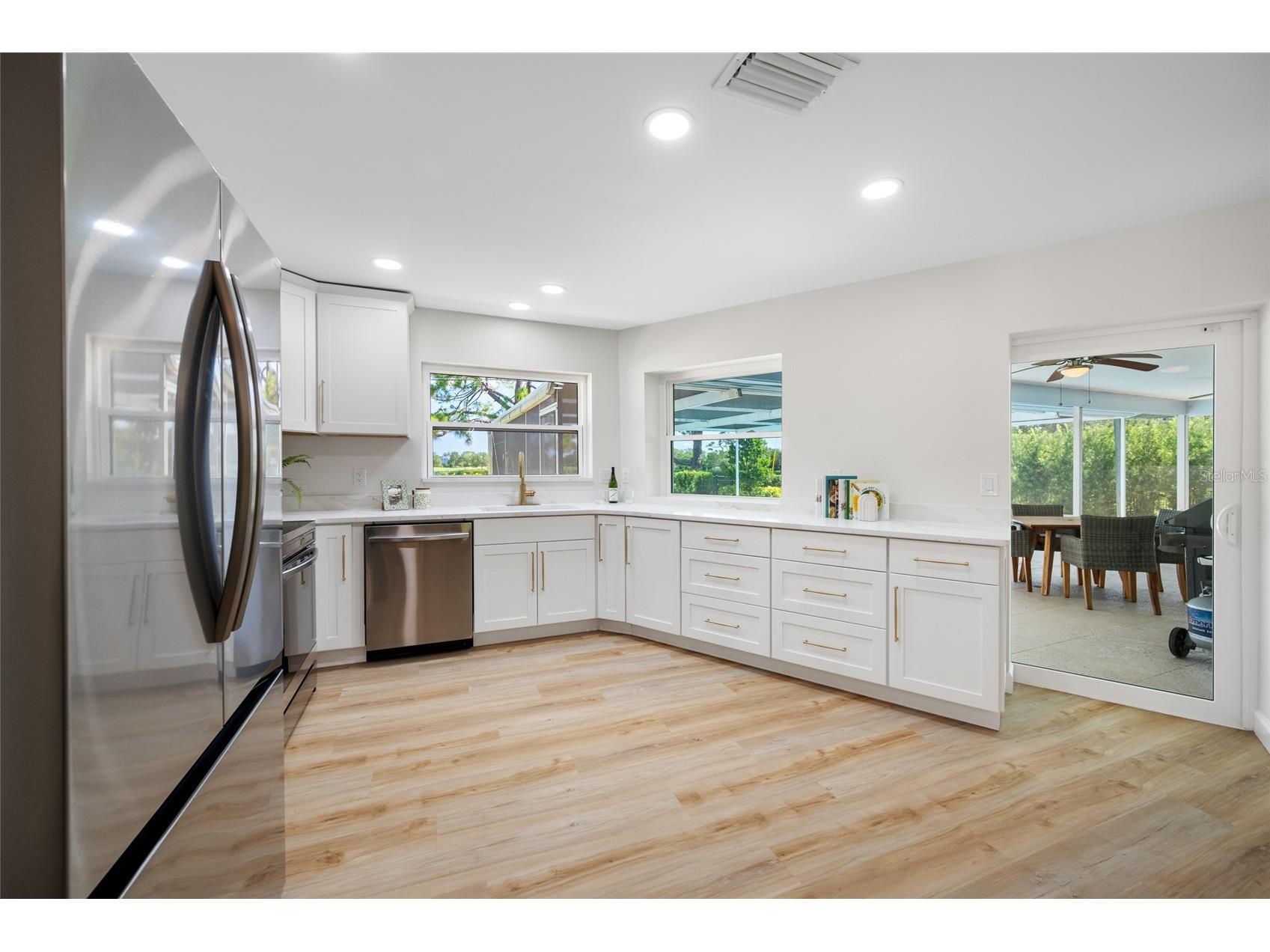 656 Mehlenbacher Road Belleair FL 33756 TB8505636 image10