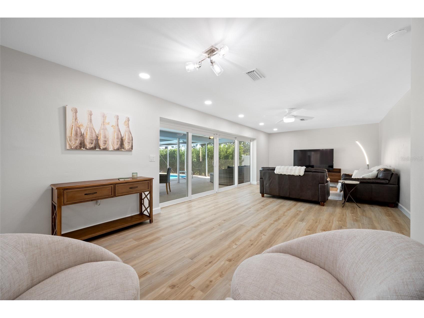 656 Mehlenbacher Road Belleair FL 33756 TB8505636 image14