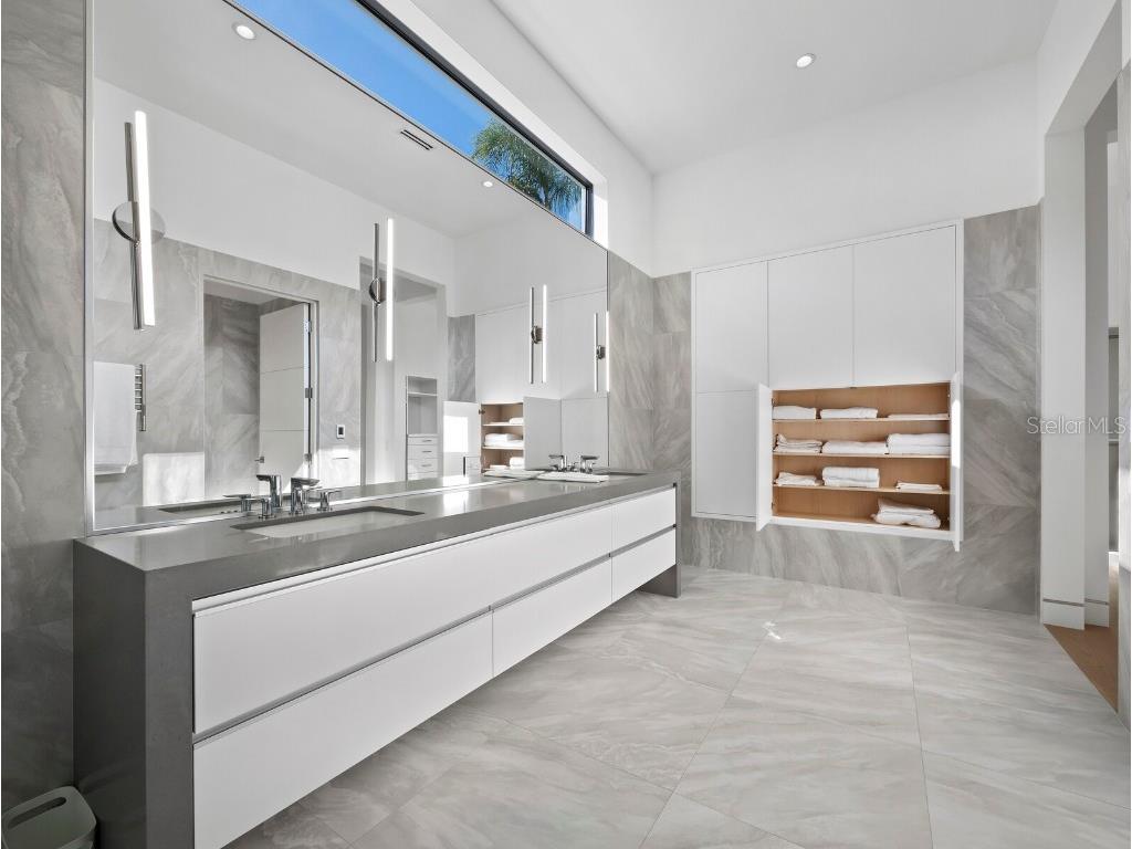 656 S Owl Drive Sarasota FL 34236 A4671970 image19