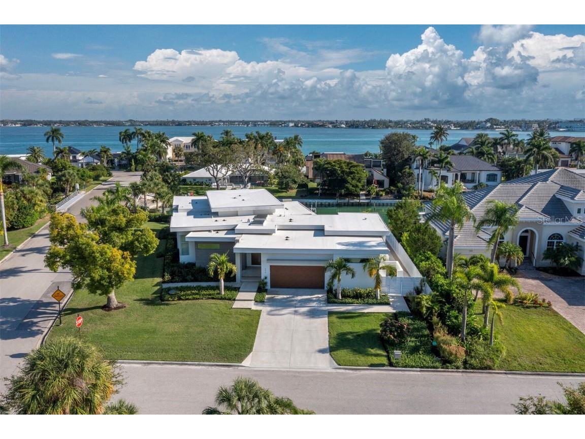 656 S Owl Drive Sarasota FL 34236 A4671970 image2