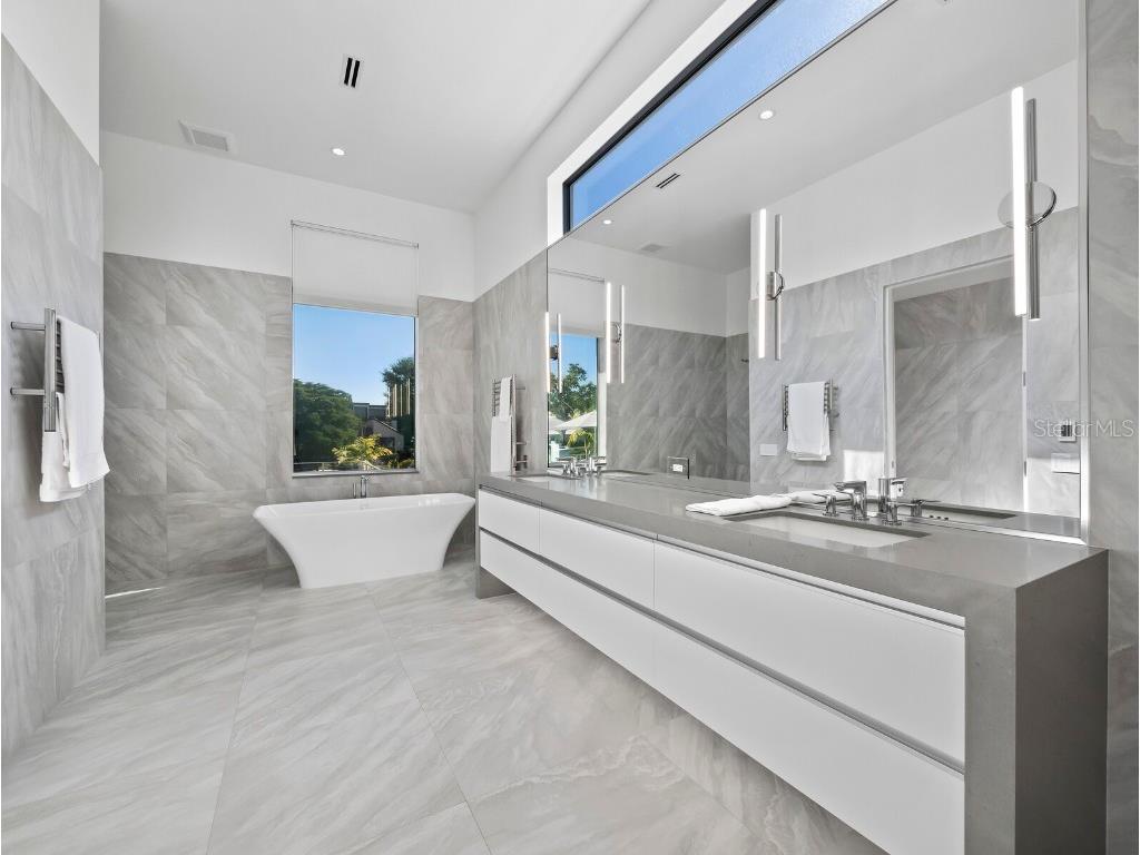 656 S Owl Drive Sarasota FL 34236 A4671970 image20