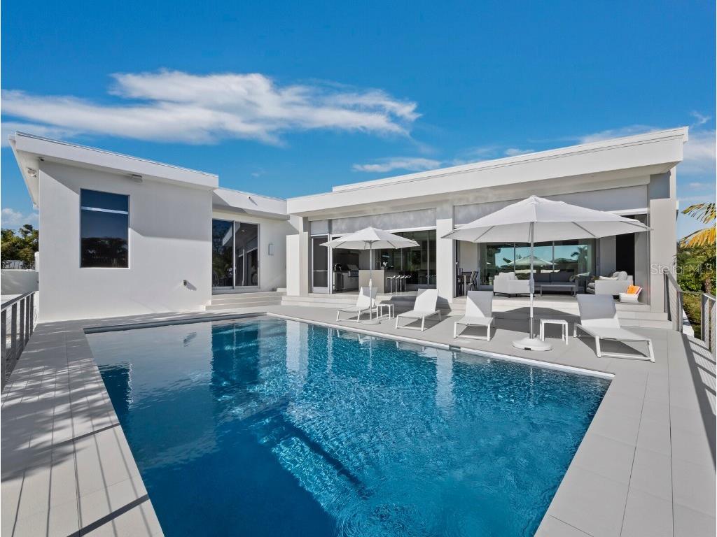 656 S Owl Drive Sarasota FL 34236 A4671970 image42