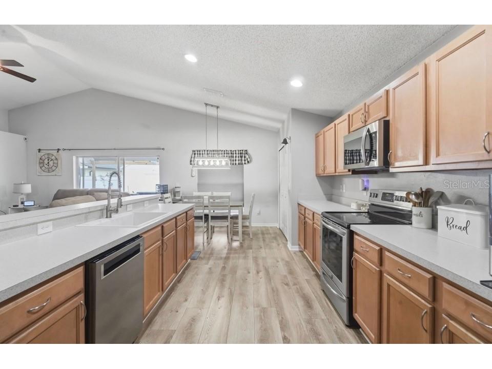 656 Swan Range Road Orange City FL 32763 V4948181 image15