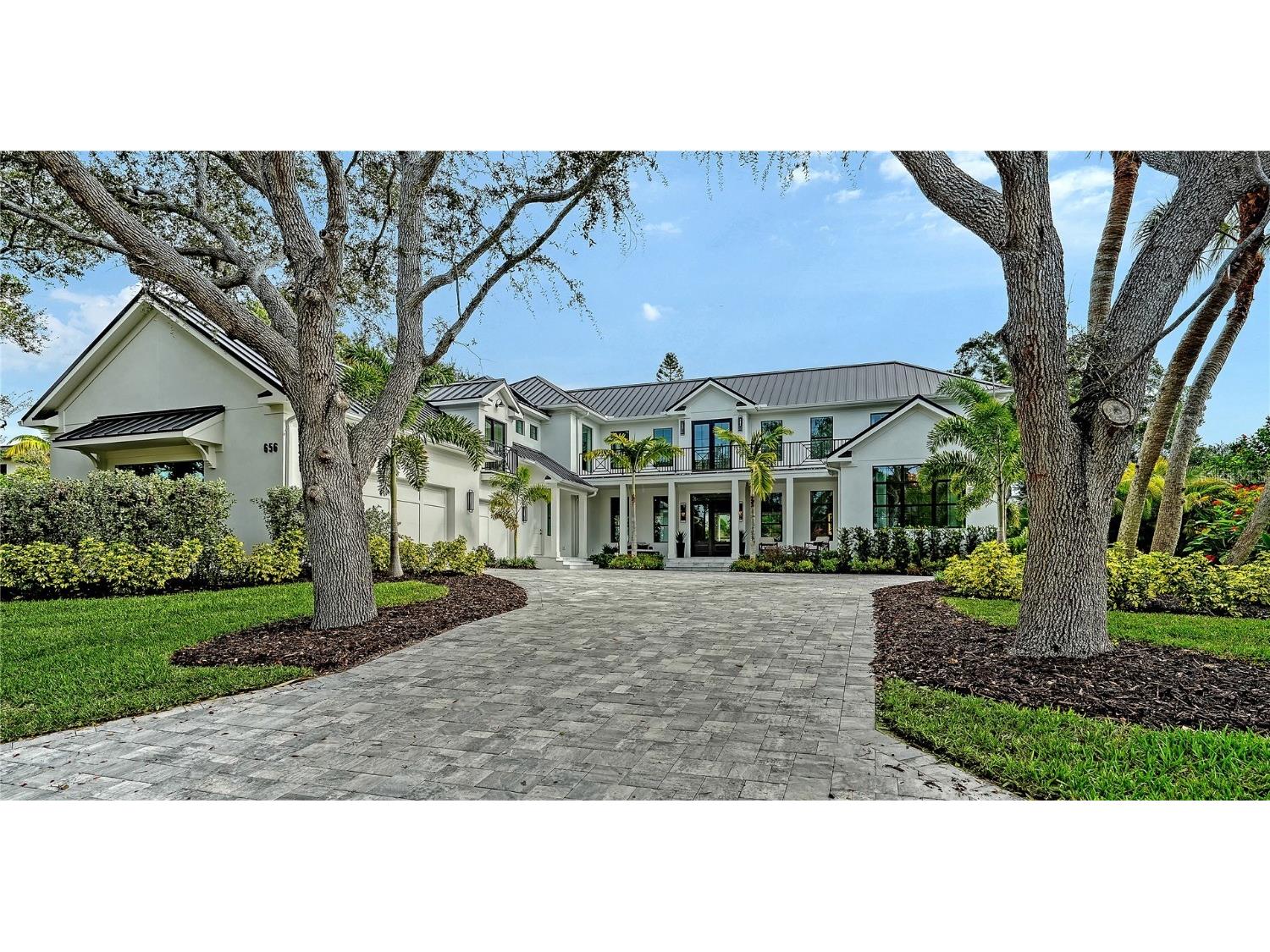 656 Tropical Circle Sarasota FL 34242 A4674326 image2